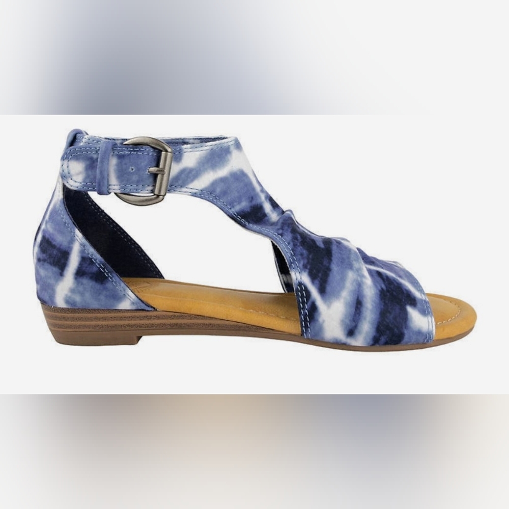 SANDALS- FLATS . - Picture 5 of 6